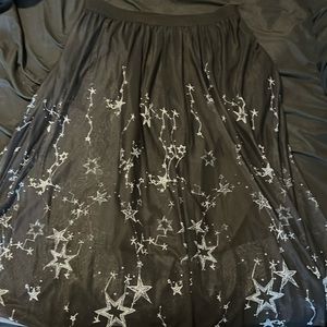 Plus star print mesh skirt